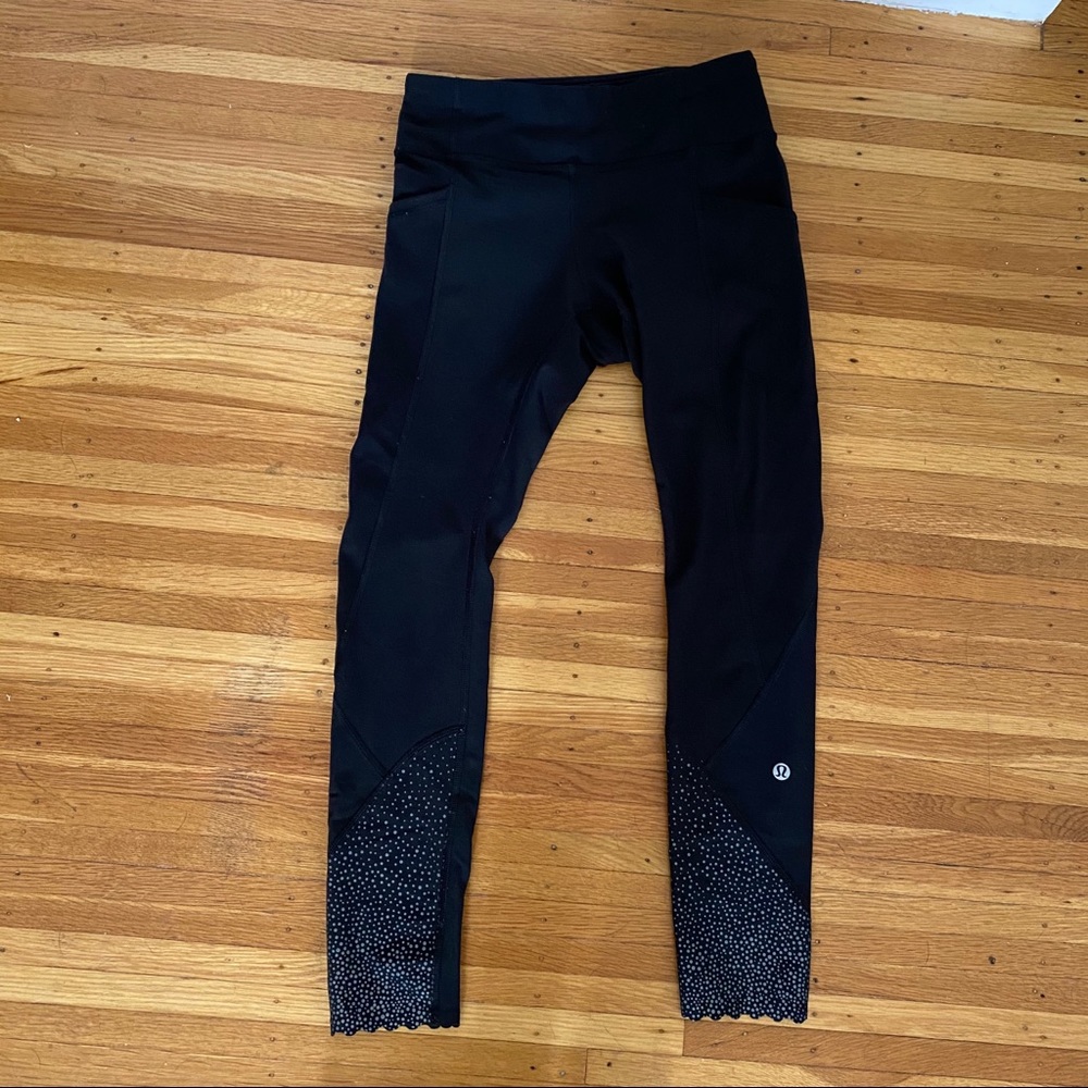 EUC Lululemon Tight Stuff Scallop Reflective Run